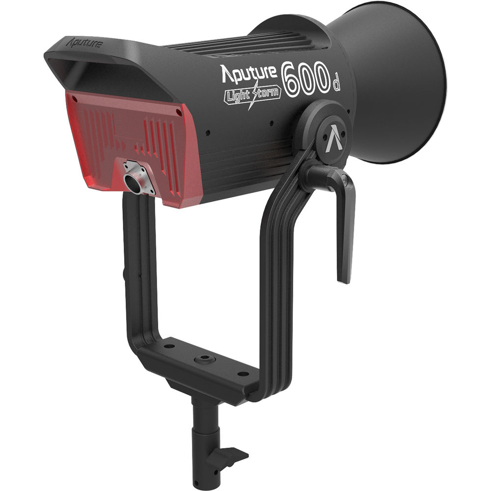 Featured image for “APUTURE 600D DAYLIGHT LED (EQUIV TO 1200W HMI)”